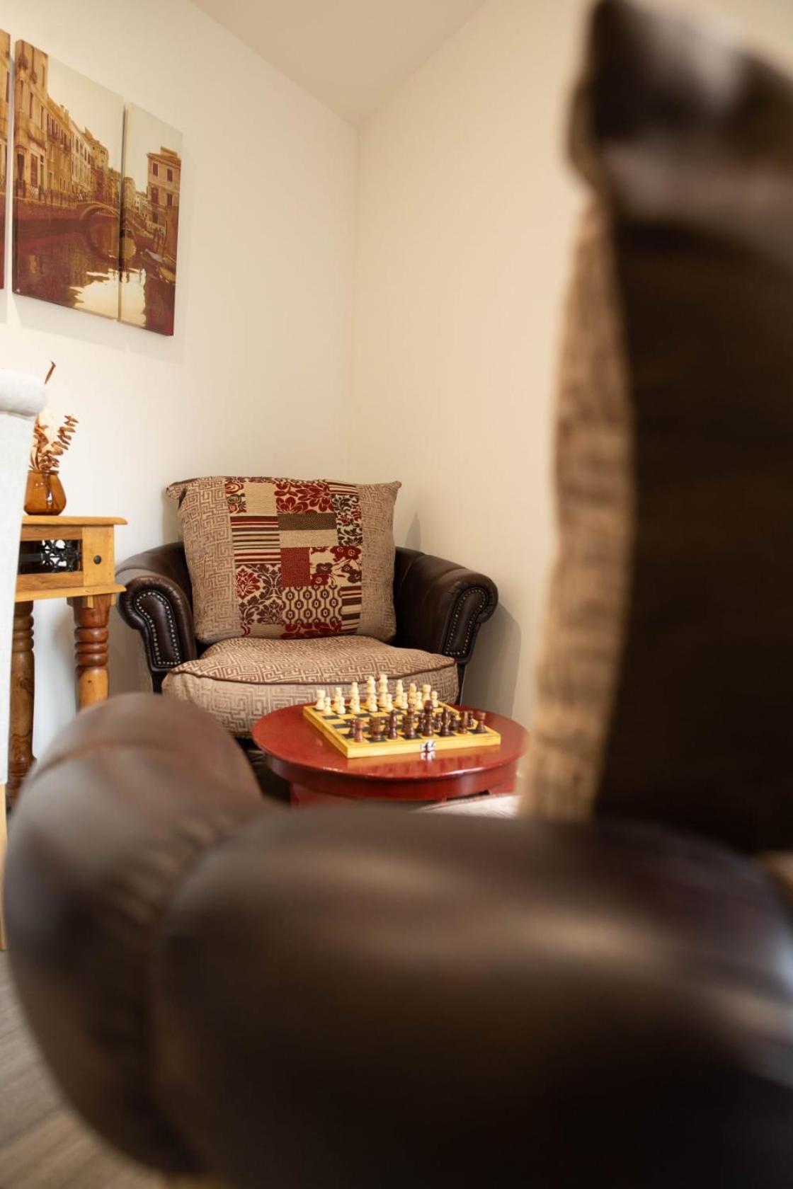 Corner Studio Apartment In שפילד מראה חיצוני תמונה