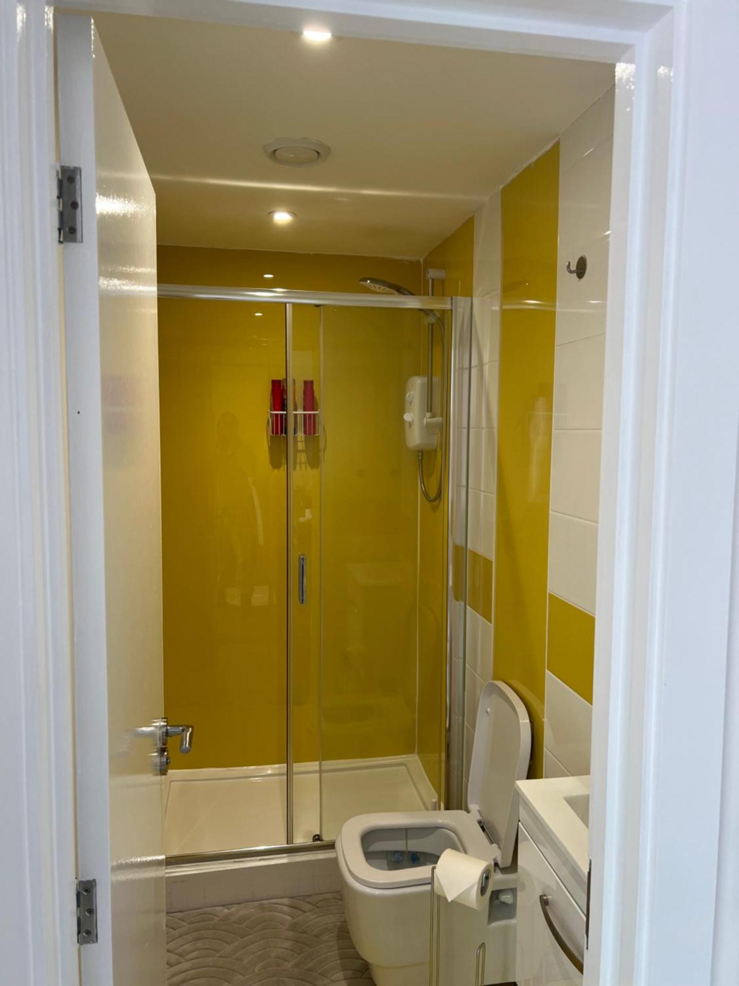 Corner Studio Apartment In שפילד מראה חיצוני תמונה